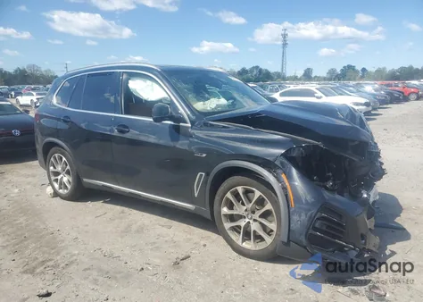 2023 BMW X5 xDrive45E z USA, uszkodzony, nr VIN 5UXTA6C09P9R00571